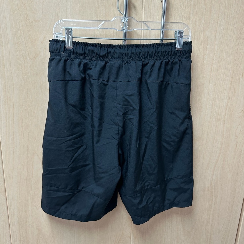 Nike Sz M Dri-Fit shorts - Picture 2 of 4